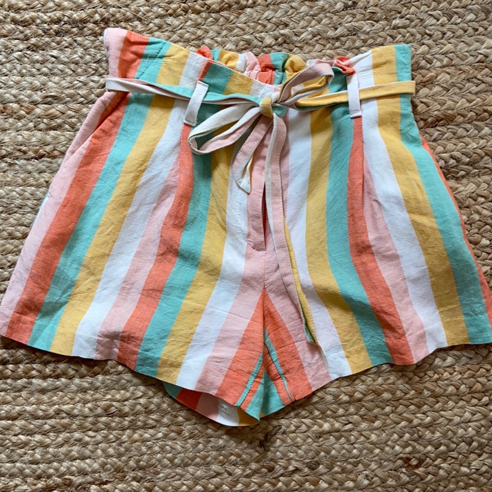 Loft size small high waisted linen shorts
